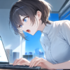 ブラウザを開いてびっくりしている女性
